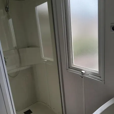 مكان تخييم Sable Du Midi 4 Etoiles *